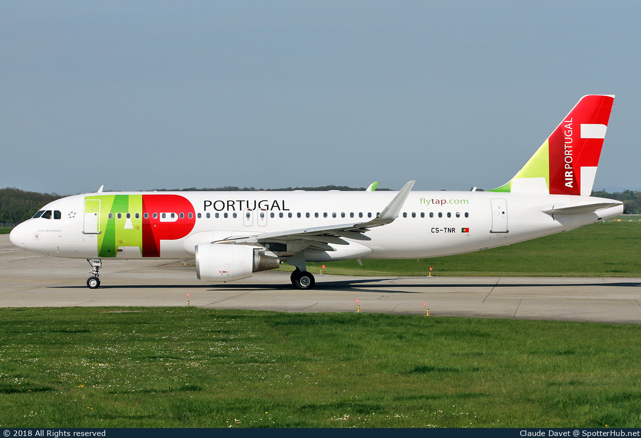 Photo of CS-TNR - Airbus A320-214 operated by TAP Air Portugal