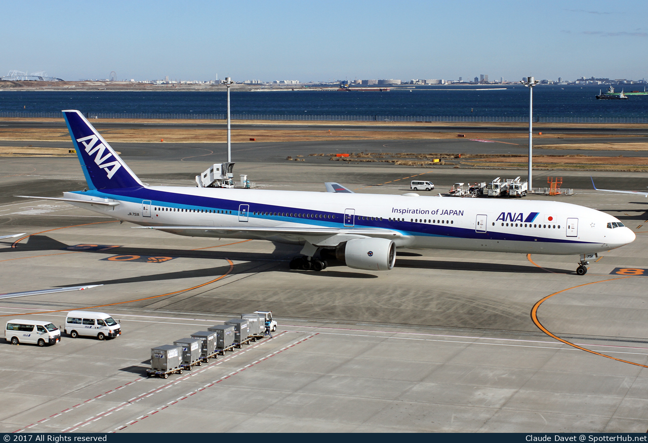 Photo of JA751A - Boeing 777-381 operated by ANA All Nippon Airways