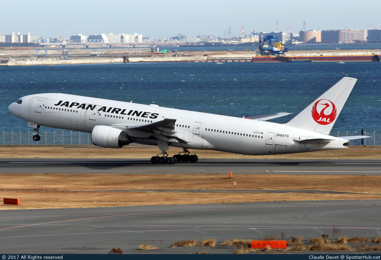 Photo of JA8979 - Boeing 777-289 operated by Japan Airlines