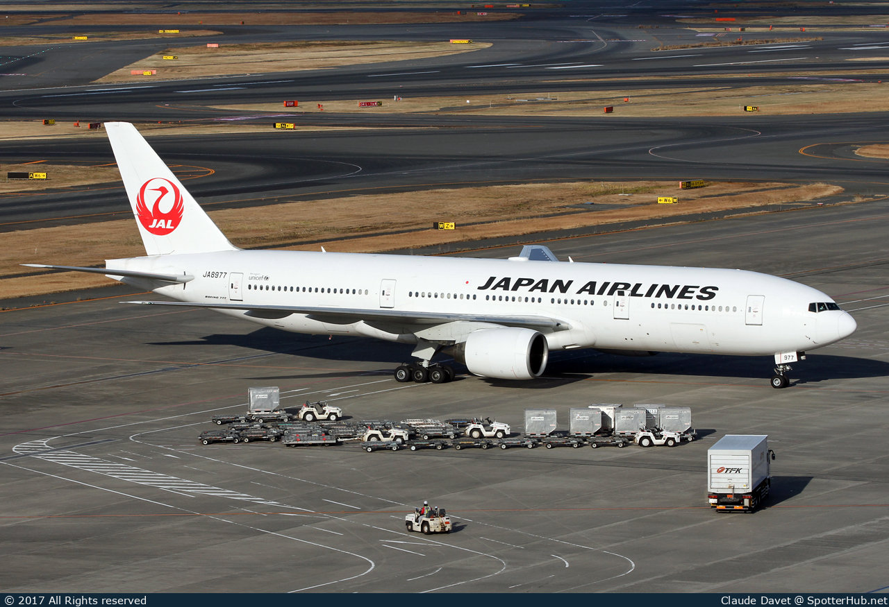 Photo of JA8977 - Boeing 777-289 operated by Japan Airlines