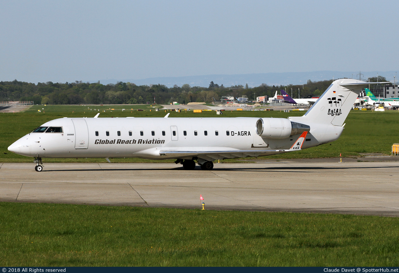 Photo of D-AGRA - Bombardier CRJ-200LR operated by Global Reach Aviation