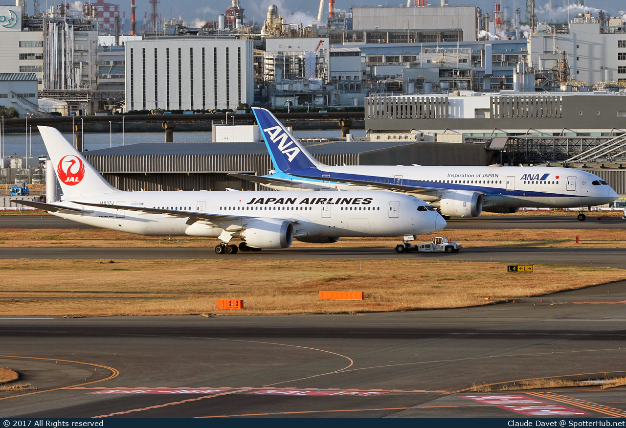 Photo of JA837J - Boeing 787-8 Dreamliner operated by Japan Airlines