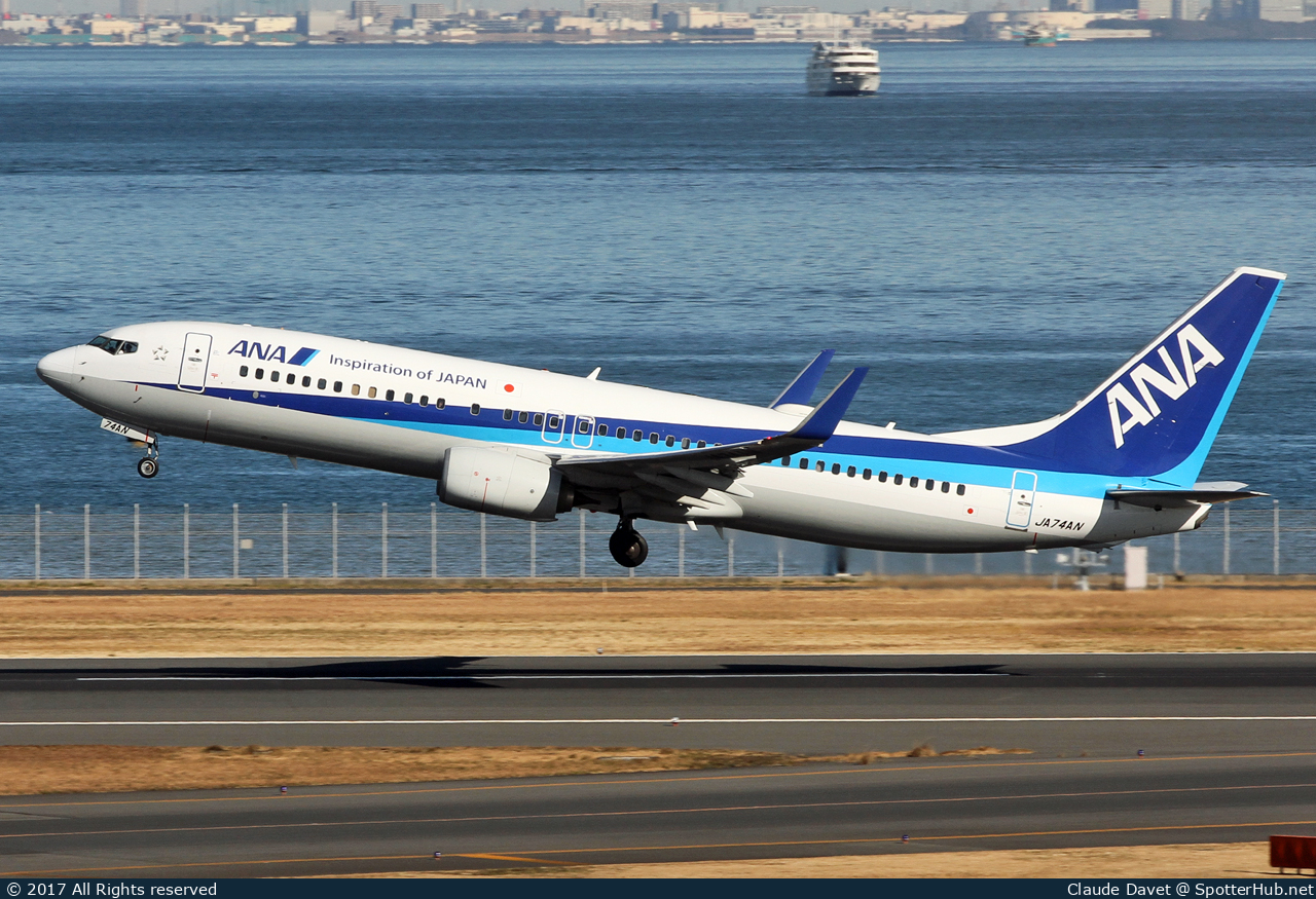 Photo of JA74AN - Boeing 737-881 operated by ANA All Nippon Airways (opb ANA Wings)