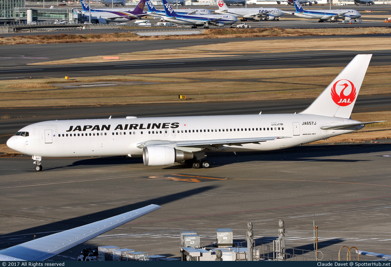 Photo of JA657J - Boeing 767-346(ER) operated by Japan Airlines