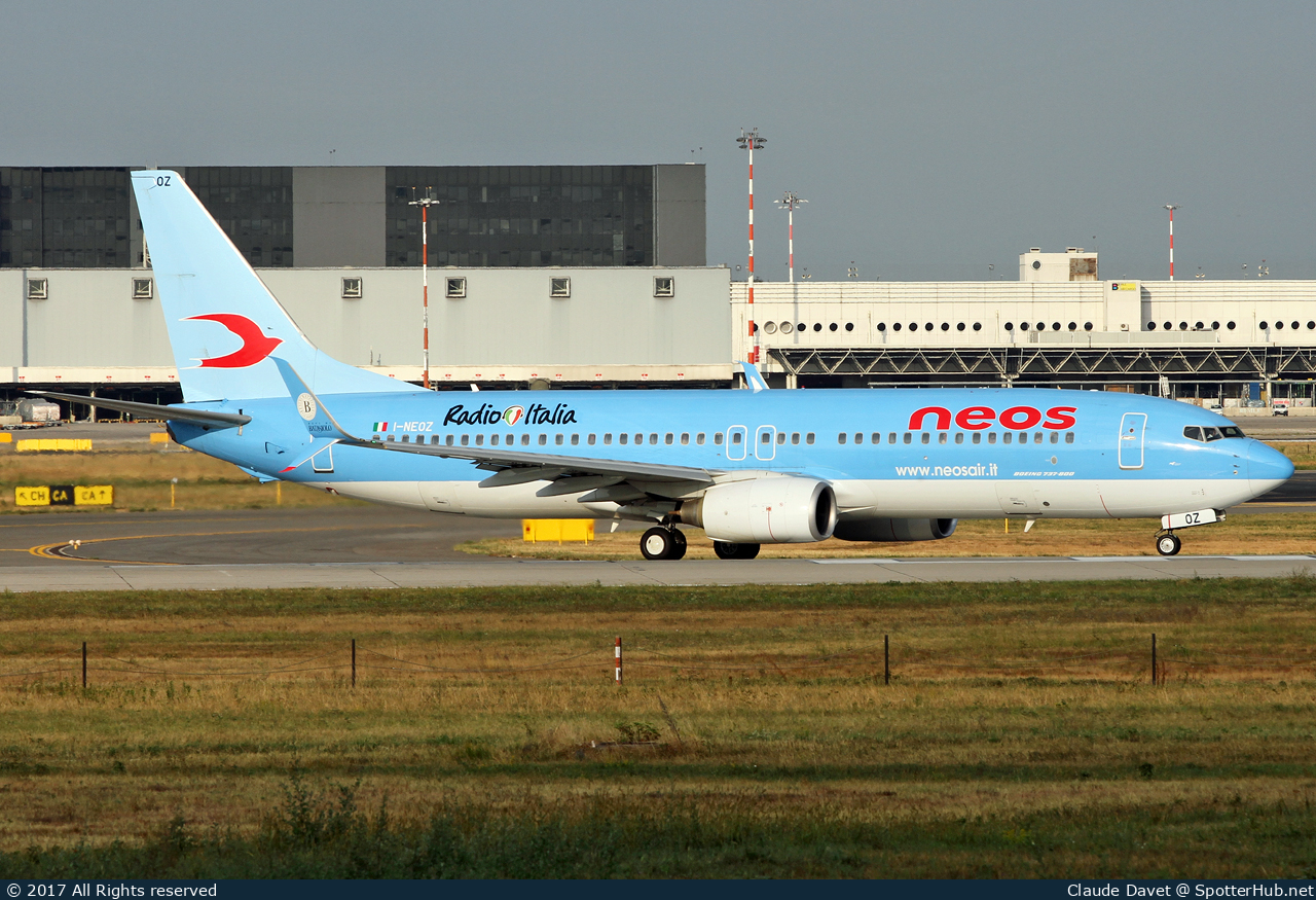 Photo of I-NEOZ - Boeing 737-86N operated by Neos