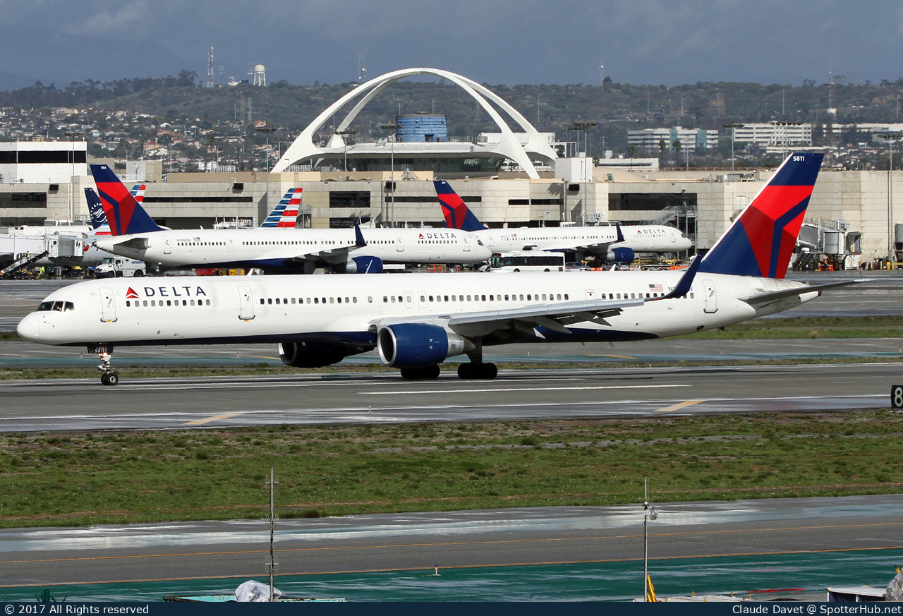 Photo of N591NW - Boeing 757-351 operated by Delta Air Lines