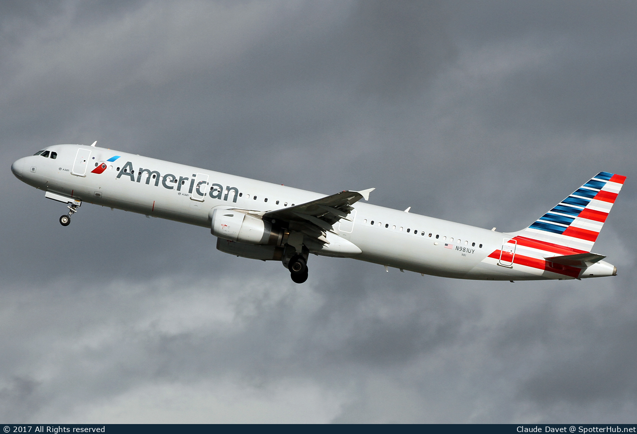 Photo of N981UY - Airbus A321-231 operated by American Airlines