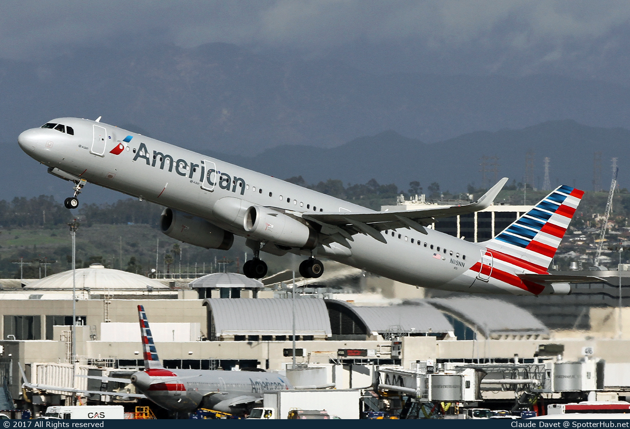 Photo of N119NN - Airbus A321-231 operated by American Airlines