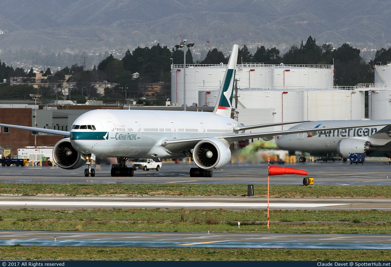 Photo of B-KPD - Boeing 777-367(ER) operated by Cathay Pacific Airways