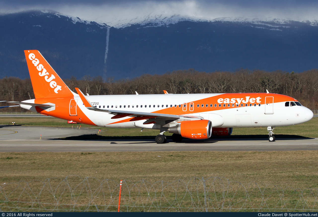 Photo of G-EZOO - Airbus A320-214 operated by easyJet