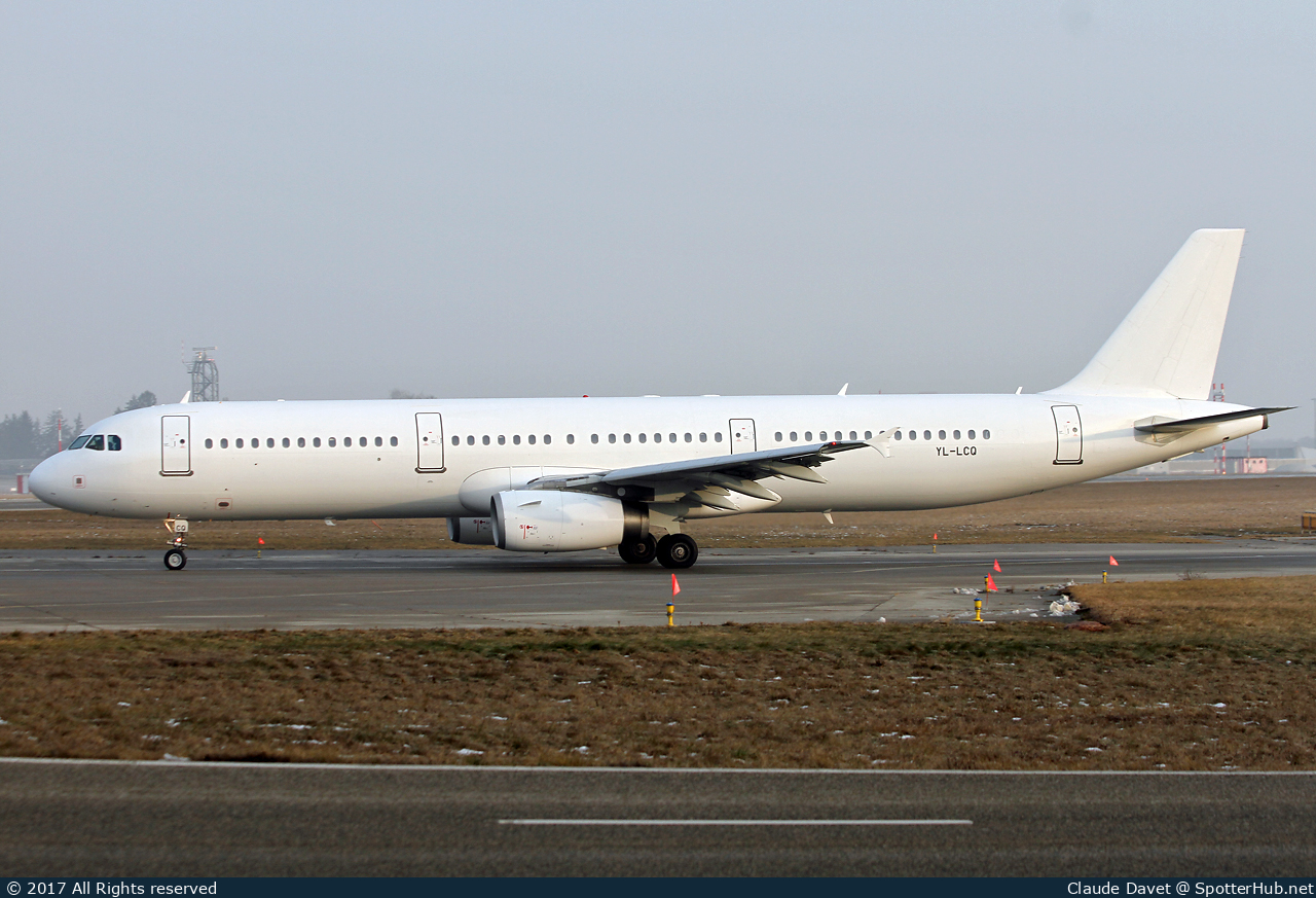 Photo of YL-LCQ - Airbus A321-231 operated by Jet2 (opb SmartLynx Airlines)