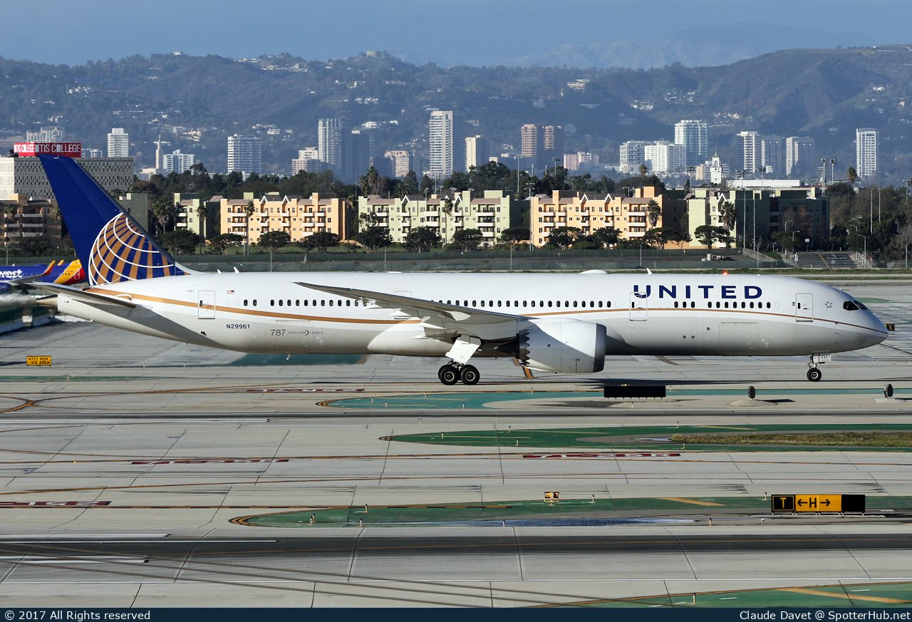 Photo of N29961 - Boeing 787-9 Dreamliner operated by United Airlines
