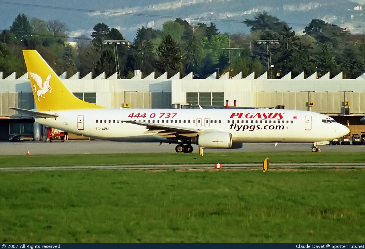 Photo of TC-APM - Boeing 737-809 operated by Pegasus Airlines