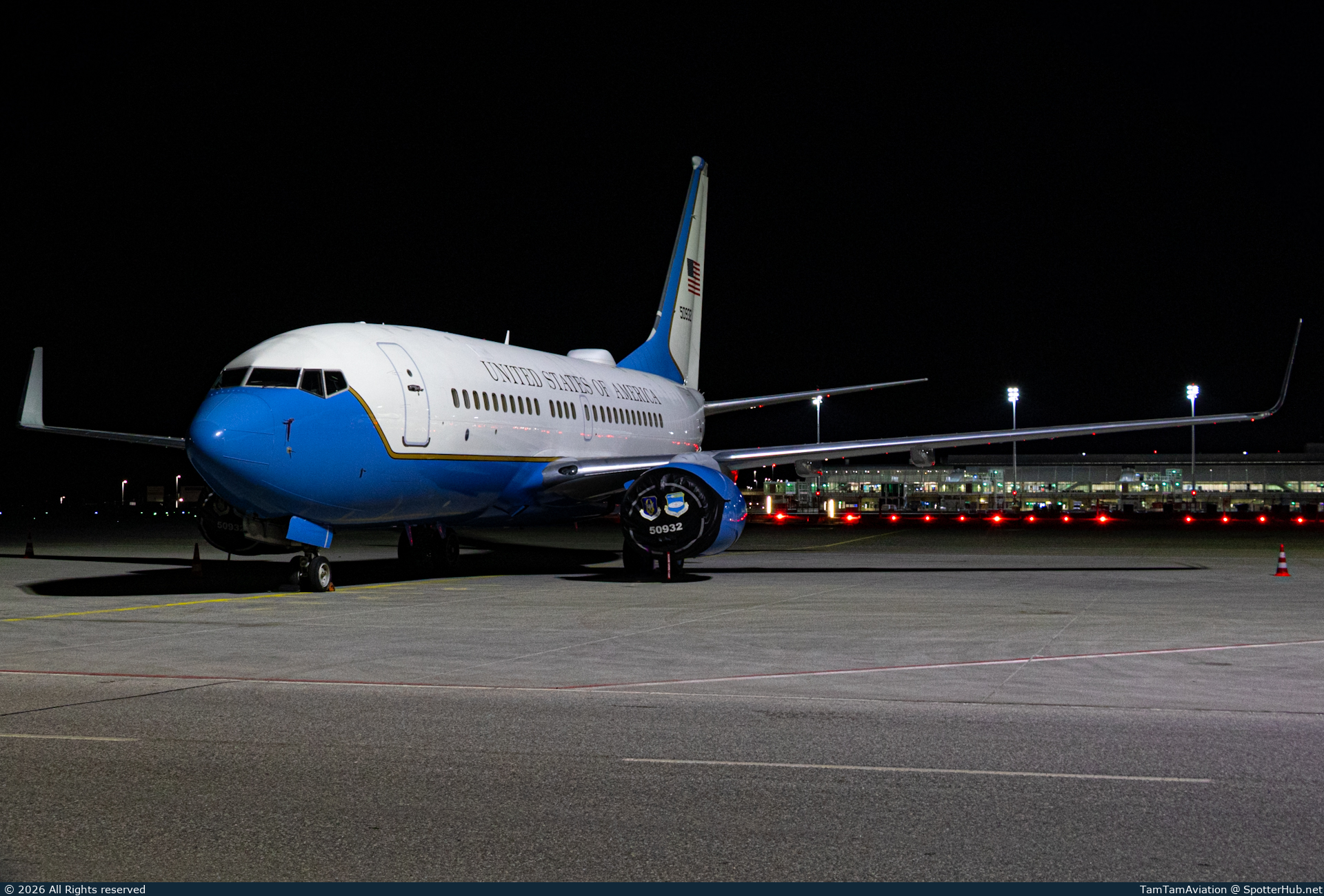 Photo of 05-0932 - Boeing C-40C operated by US Air Force