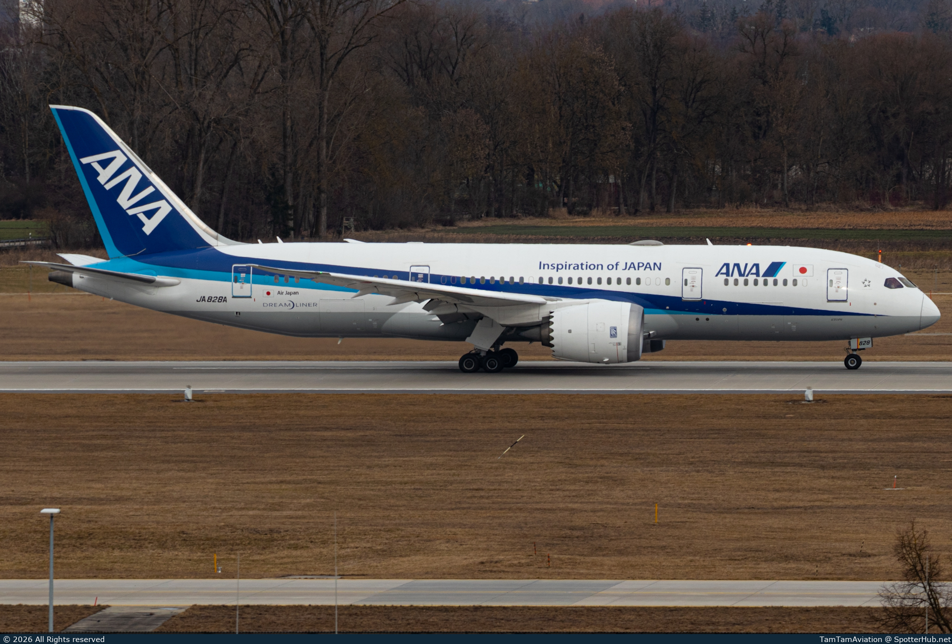 Photo of JA828A - Boeing 787-8 Dreamliner operated by ANA All Nippon Airways (opb Air Japan)