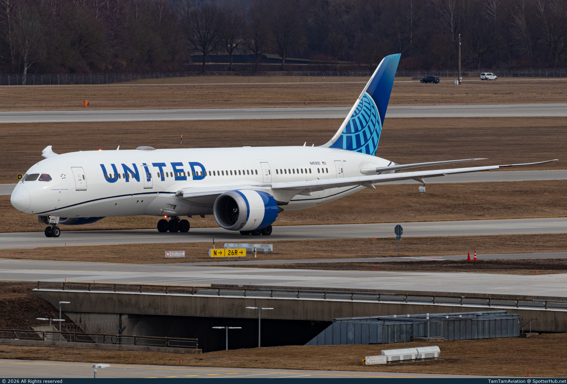 Photo of N45905 - Boeing 787-8 Dreamliner operated by United Airlines