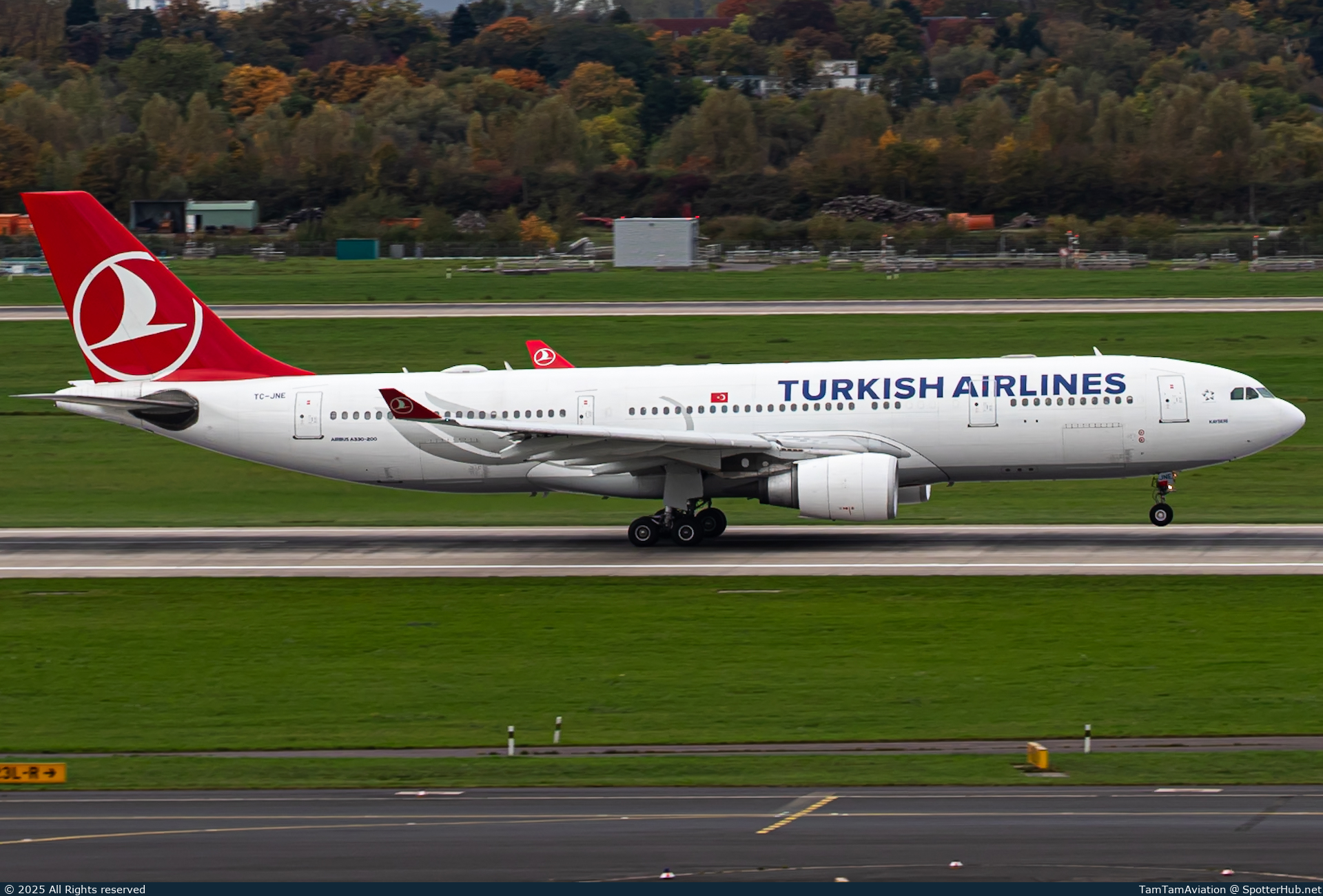 Photo of TC-JNE - Airbus A330-203 operated by Turkish Airlines
