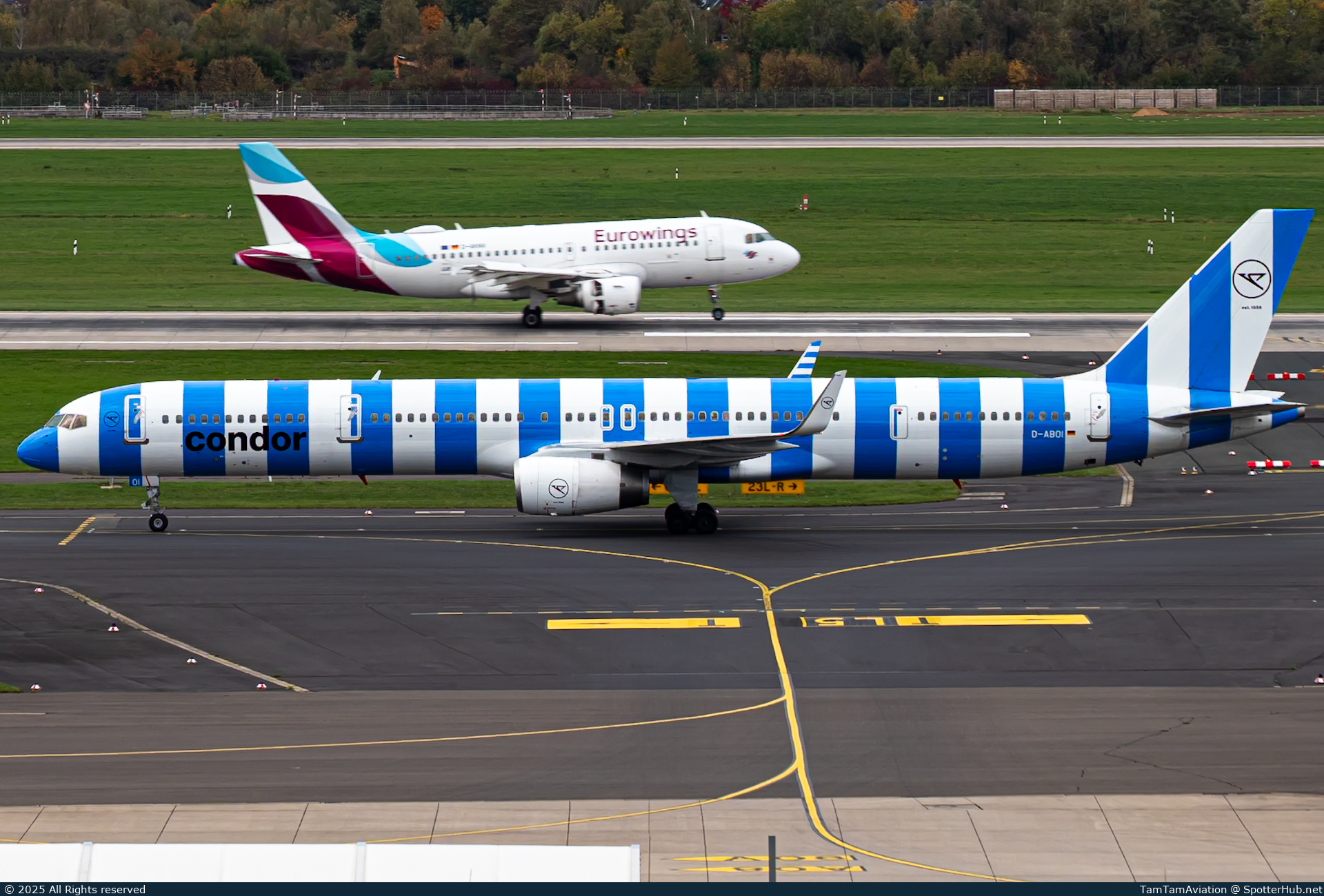 Photo of D-ABOI - Boeing 757-330 operated by Condor