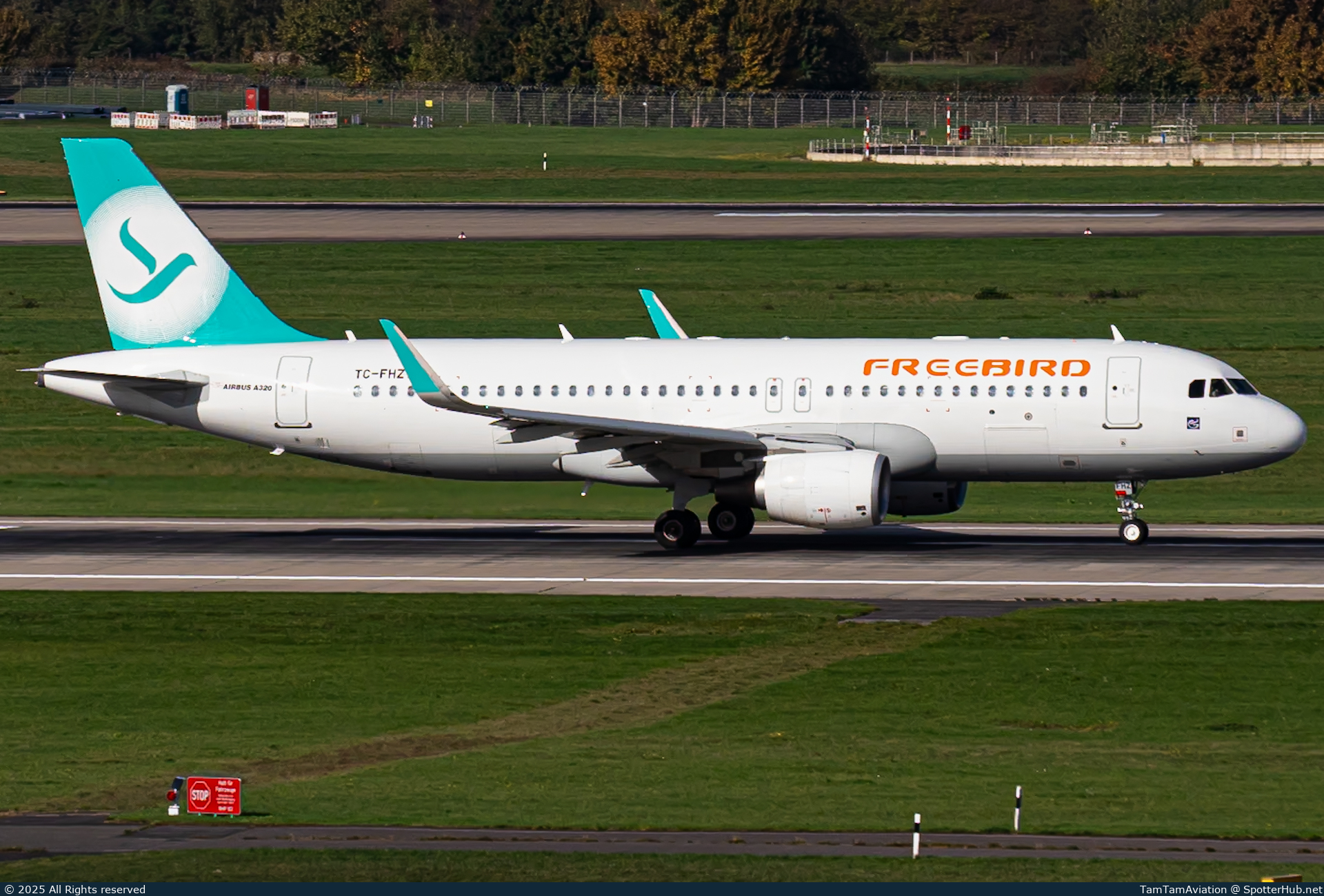 Photo of TC-FHZ - Airbus A320-214 operated by Freebird Airlines