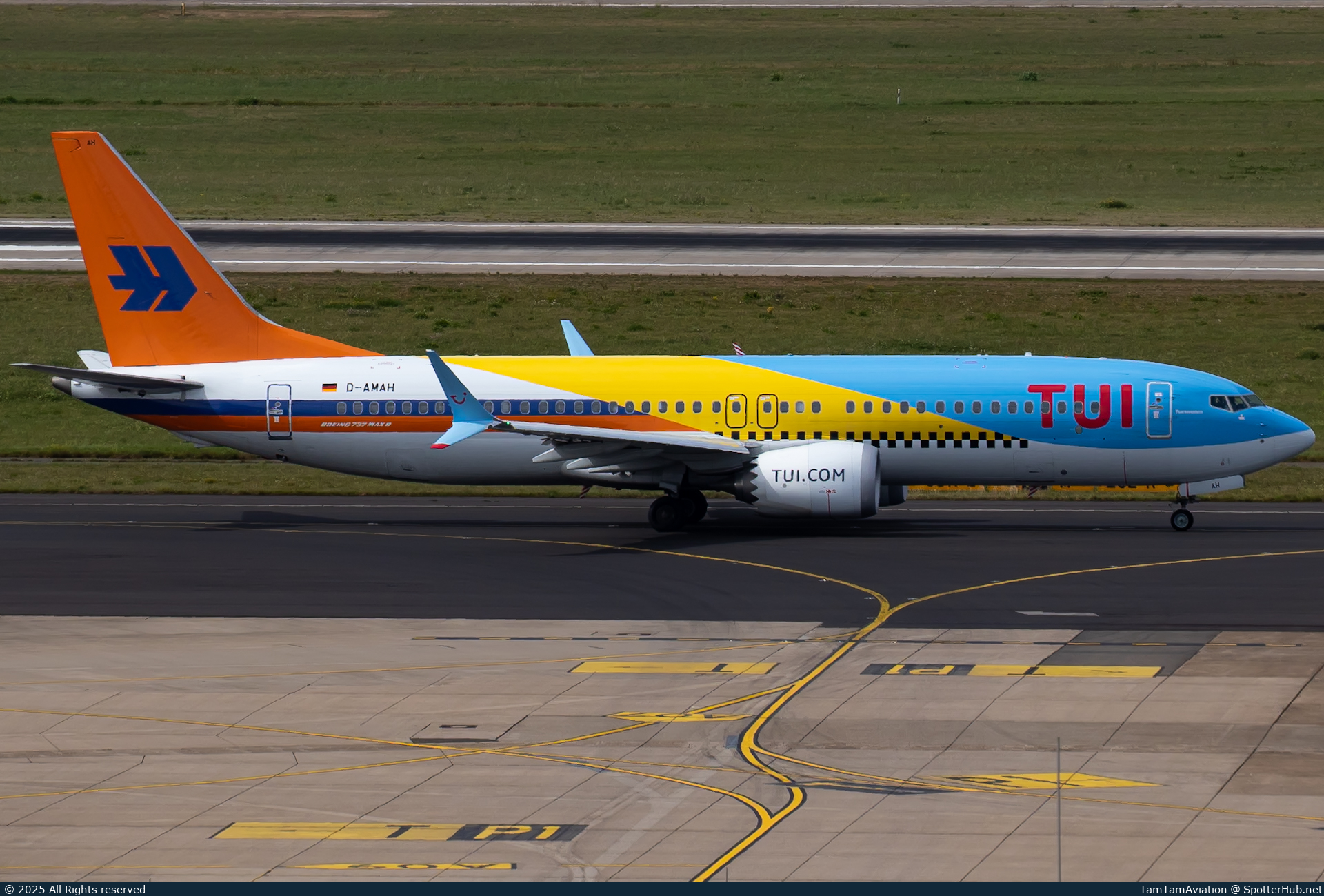 Photo of D-AMAH - Boeing 737 MAX 8 operated by TUIfly