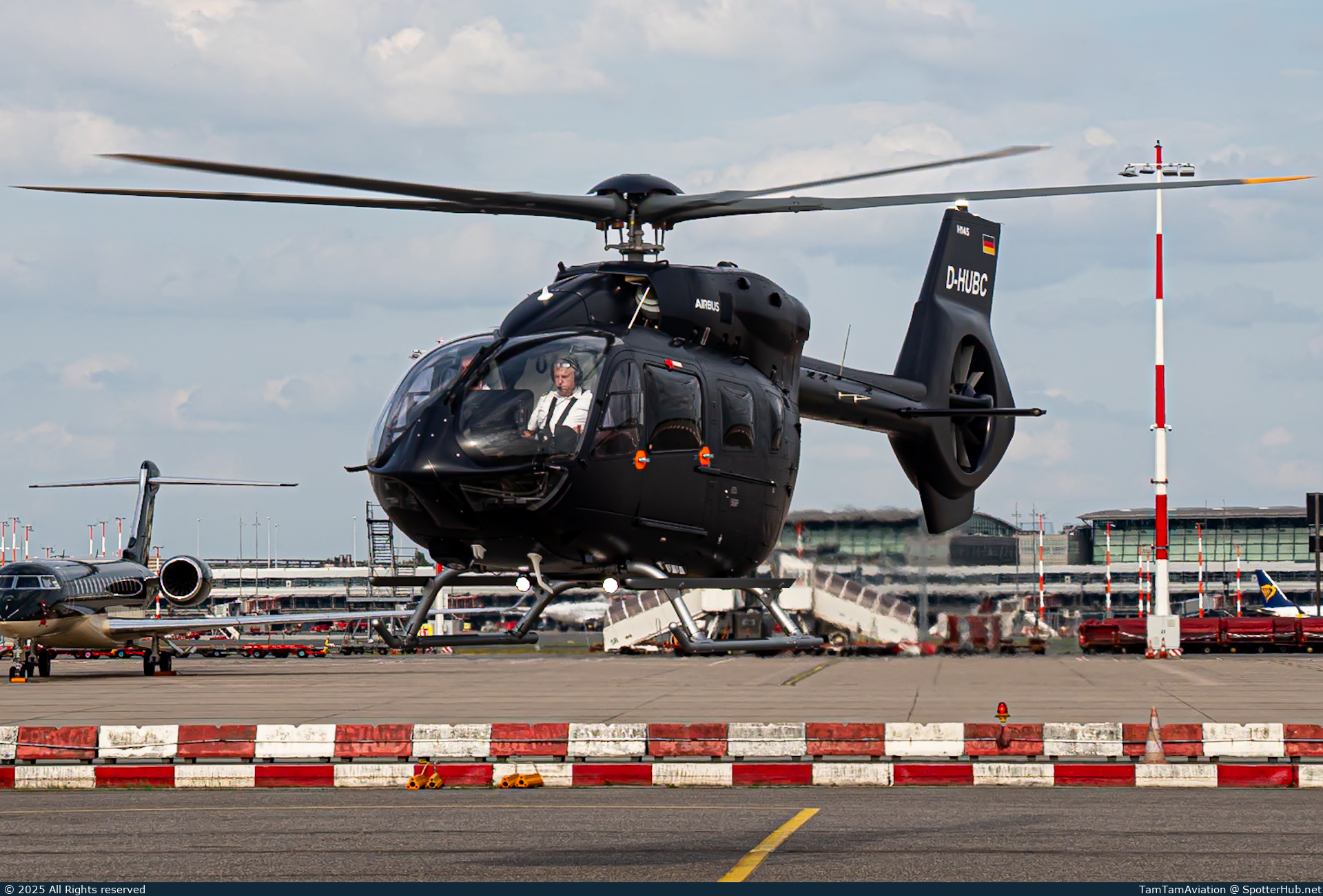 Photo of D-HUBC - Airbus Helicopters H145 operated by HTM Helicopter Travel Munich