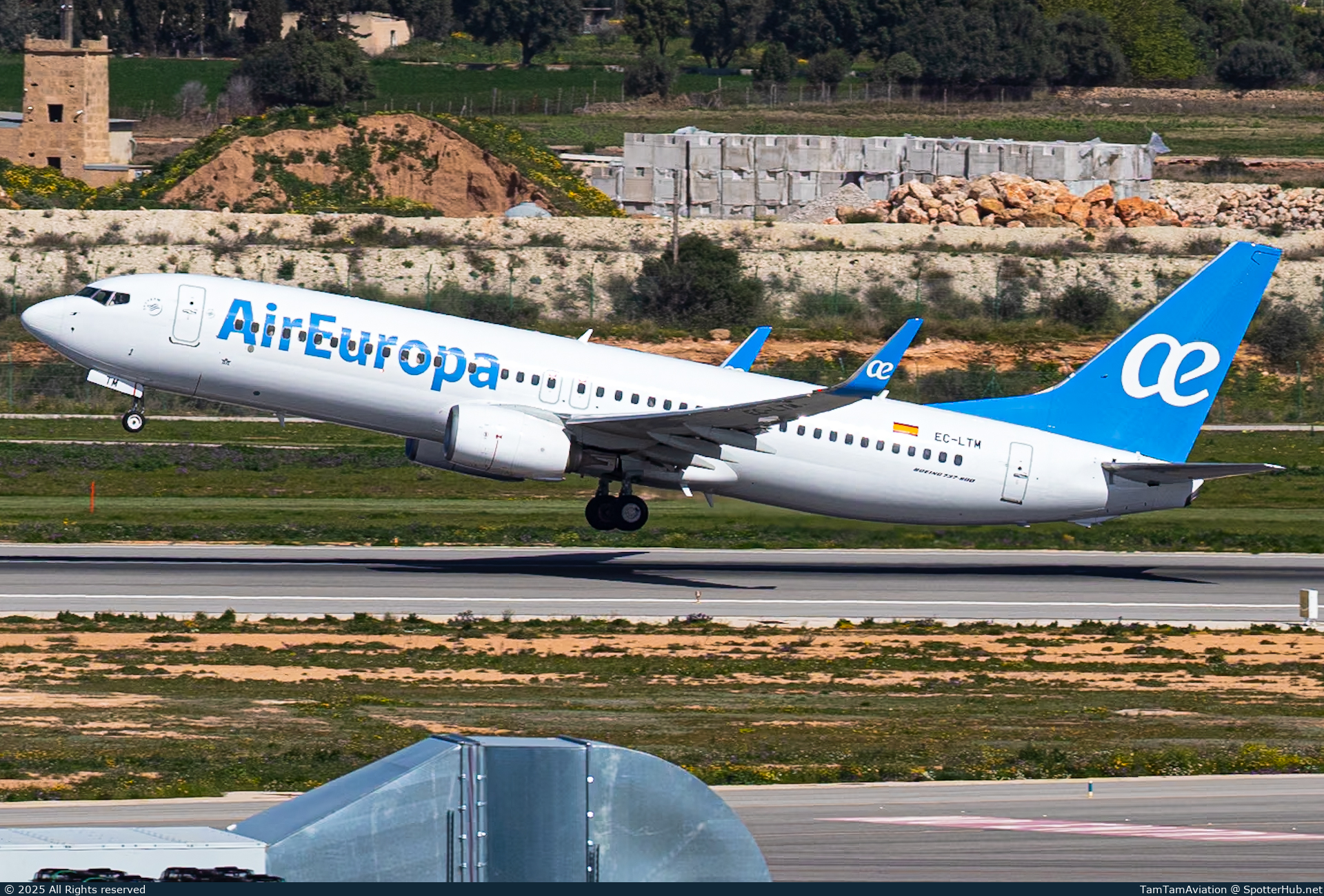 Photo of EC-LTM - Boeing 737-85P operated by Air Europa