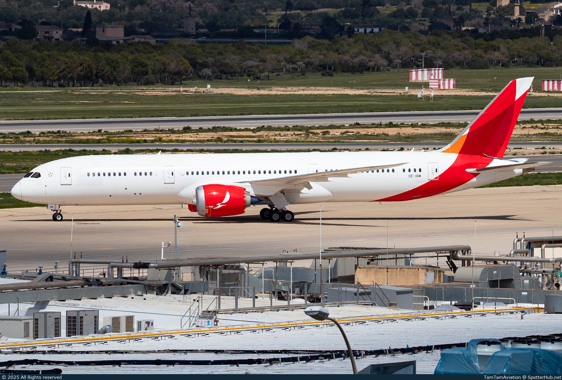 Photo of OE-IBM - Boeing 787-9 Dreamliner operated by SMBC Aviation Capital