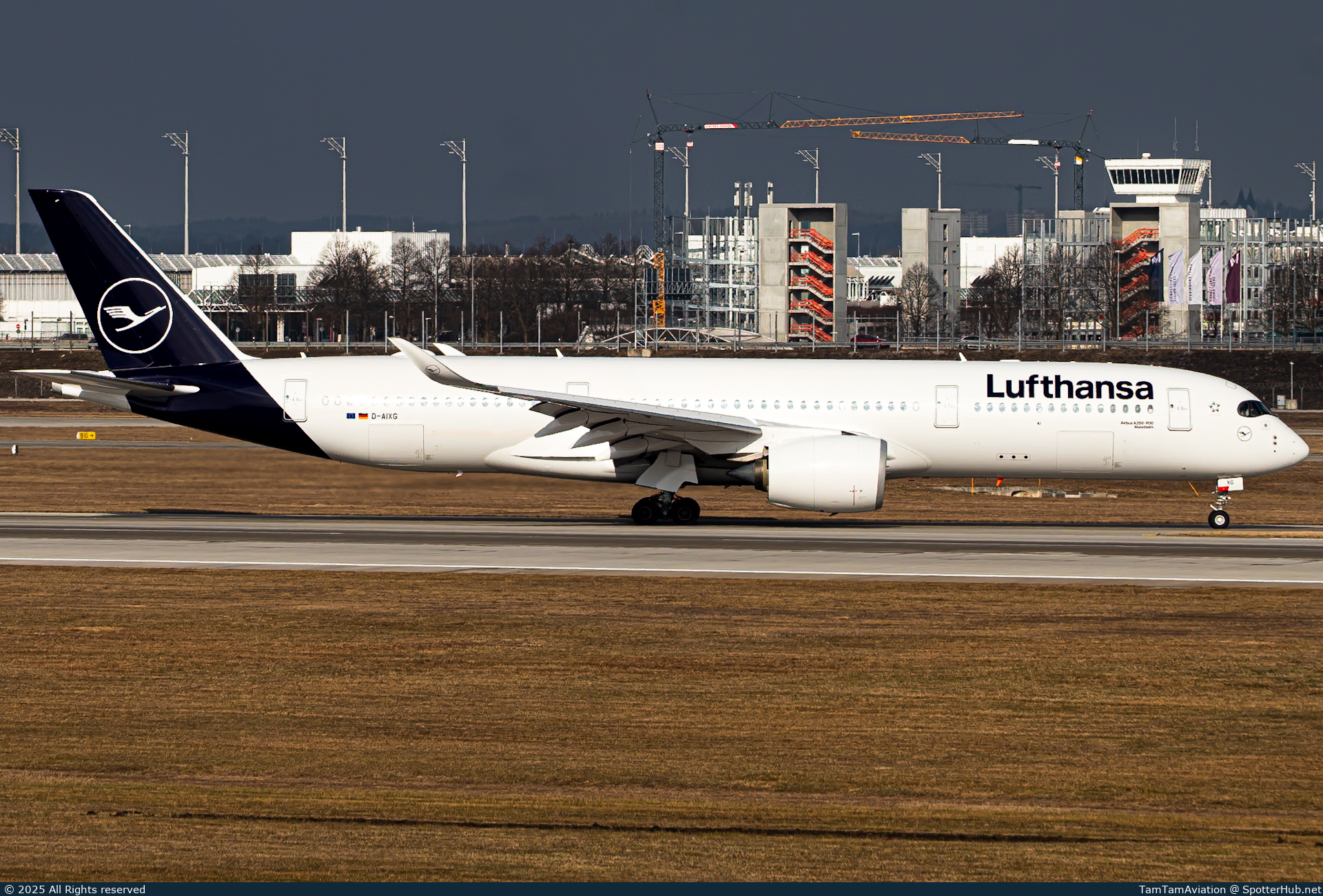 Photo of D-AIXG - Airbus A350-941 operated by Lufthansa