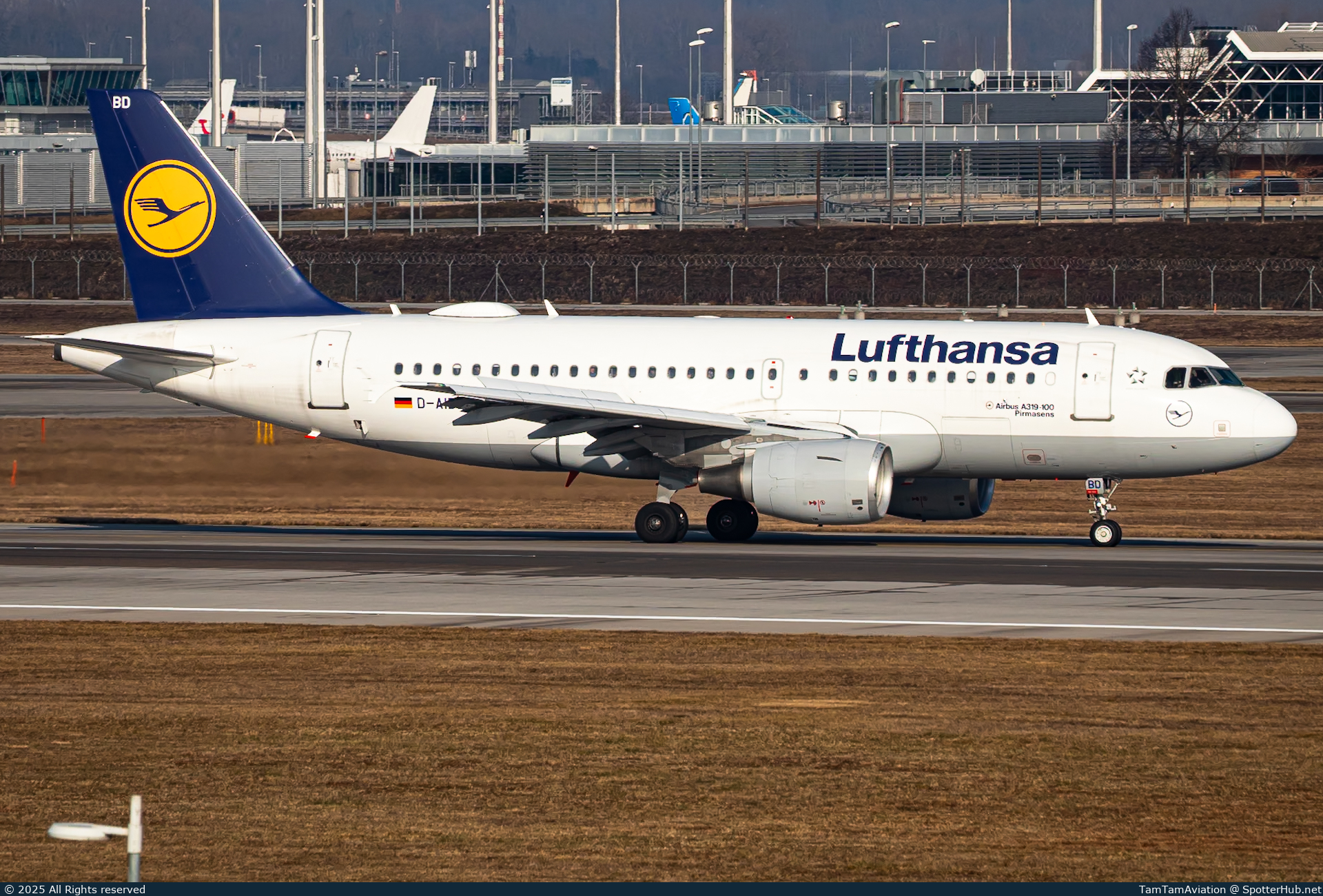 Photo of D-AIBD - Airbus A319-112 operated by Lufthansa