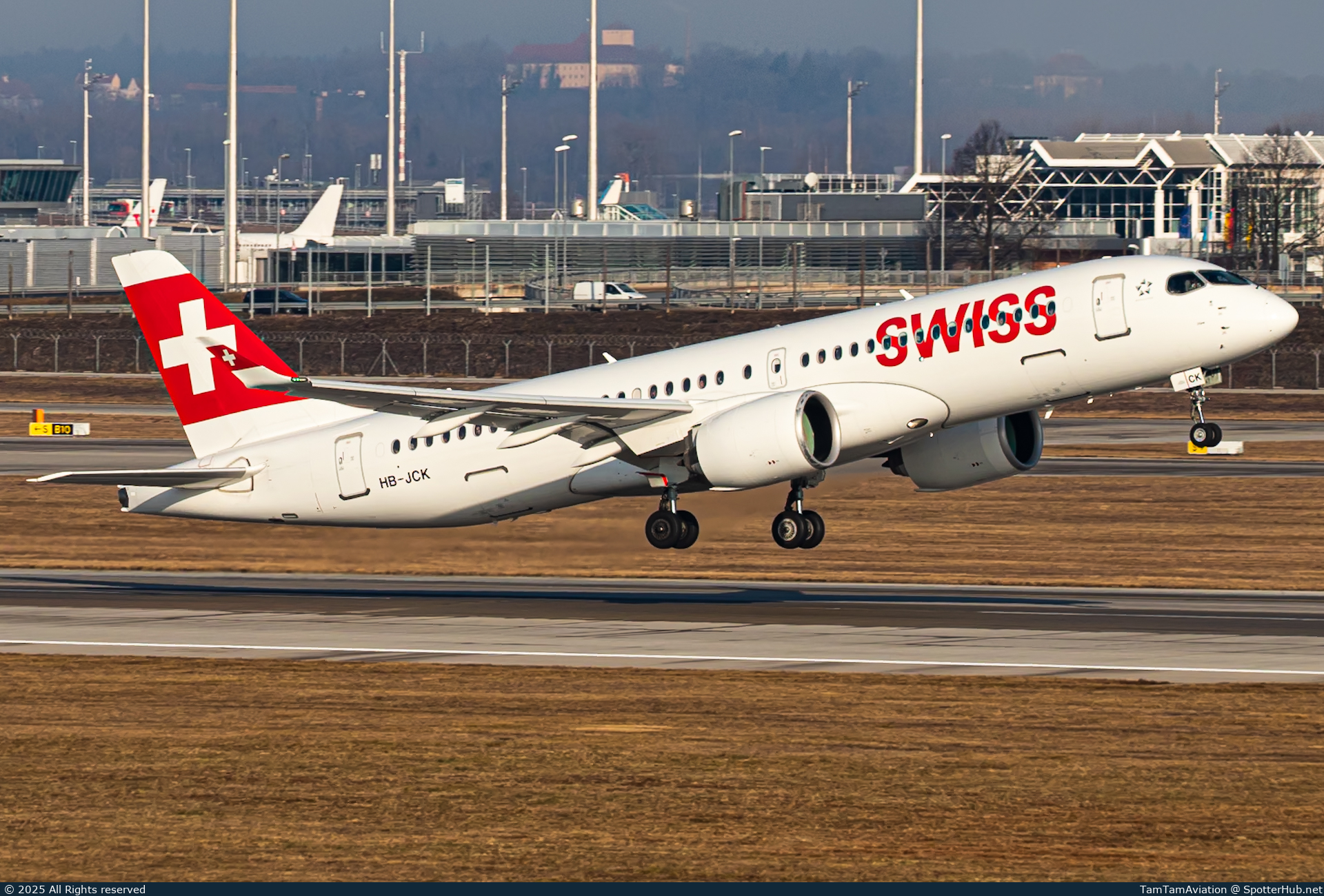 Photo of HB-JCK - Airbus A220-300 operated by Swiss International Air Lines