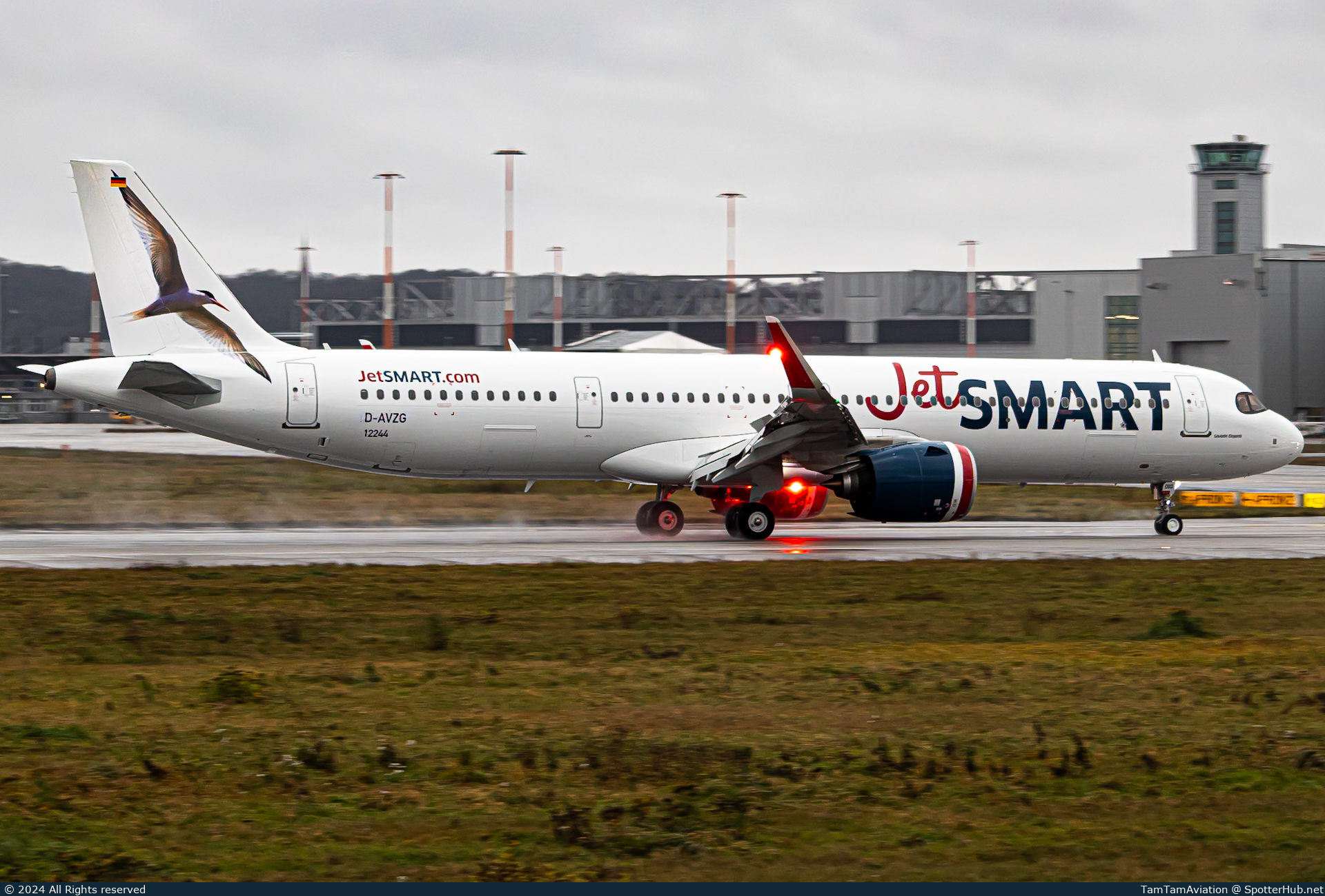 Photo of D-AVZG - Airbus A321-271NX operated by JetSMART