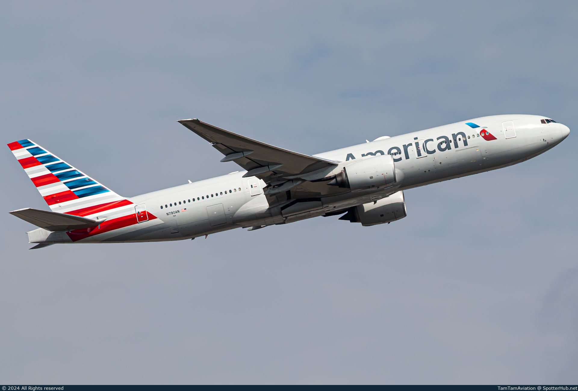 Photo of N790AN - Boeing 777-223(ER) operated by American Airlines