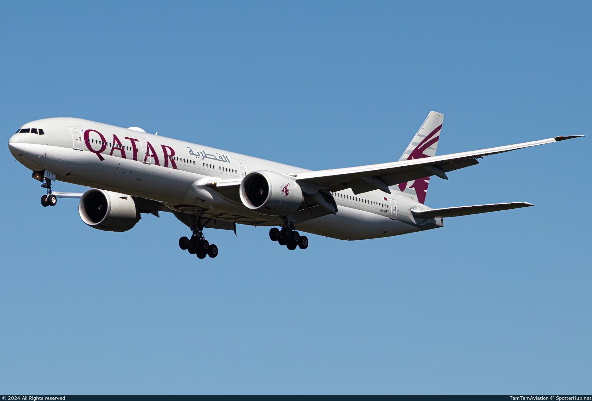 Photo of A7-BET - Boeing 777-3DZ(ER) operated by Qatar Airways