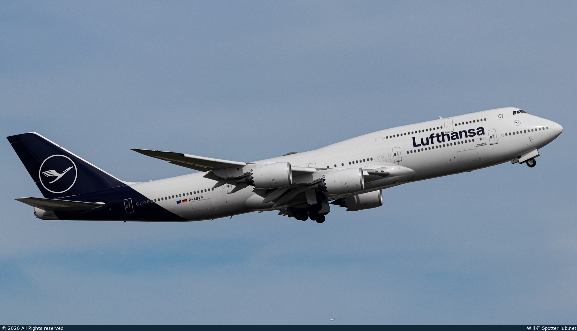 Photo of D-ABYF - Boeing 747-830 operated by Lufthansa