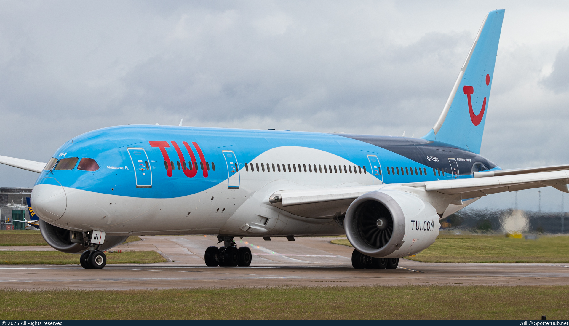 Photo of G-TUIH - Boeing 787-8 Dreamliner operated by TUI Airways