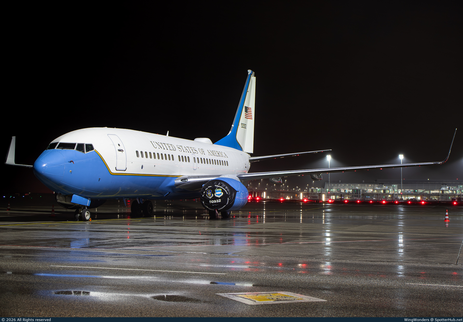 Photo of 05-0932 - Boeing C-40C operated by US Air Force