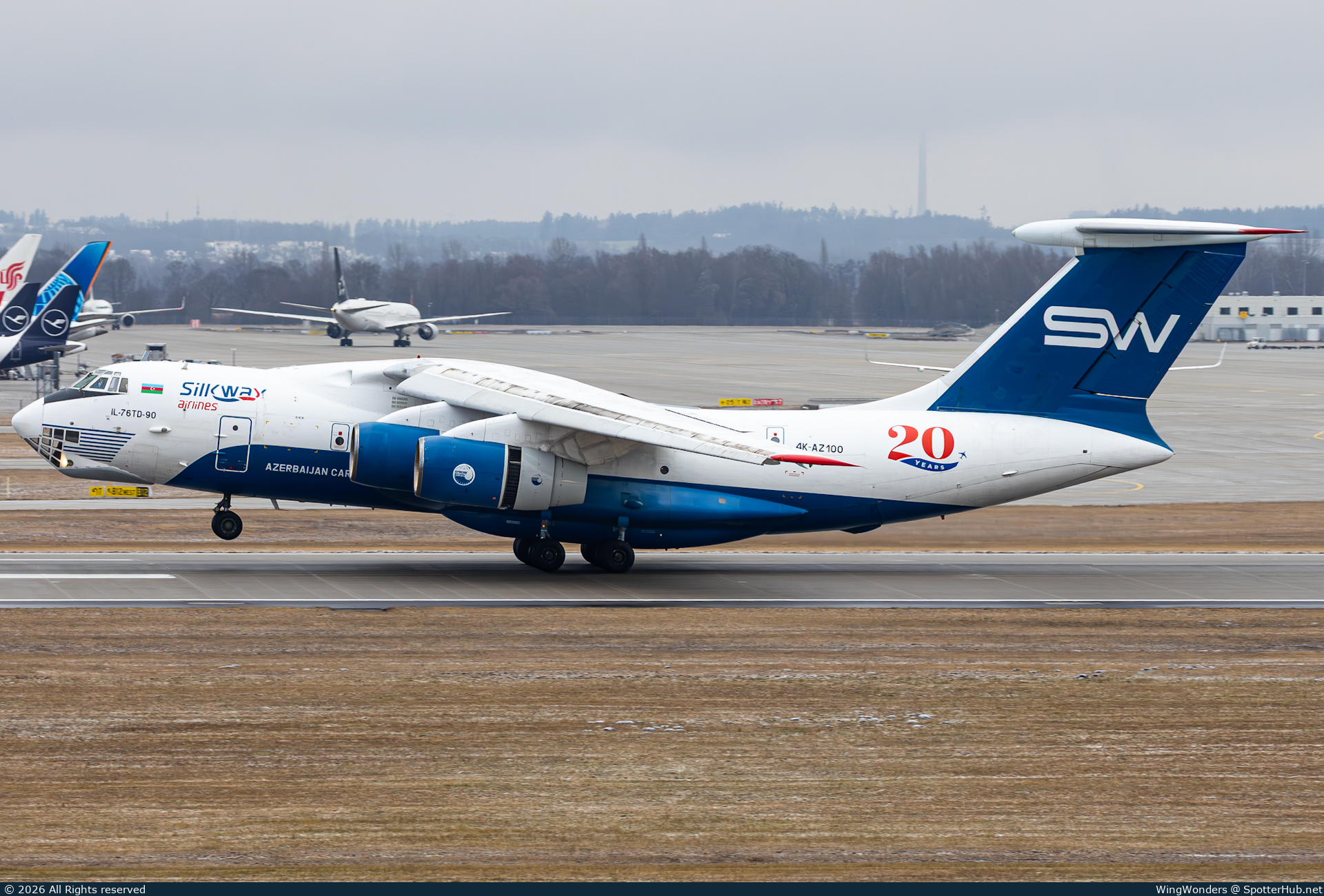 Photo of 4K-AZ100 - Ilyushin Il-76TD-90VD operated by Silk Way Airlines