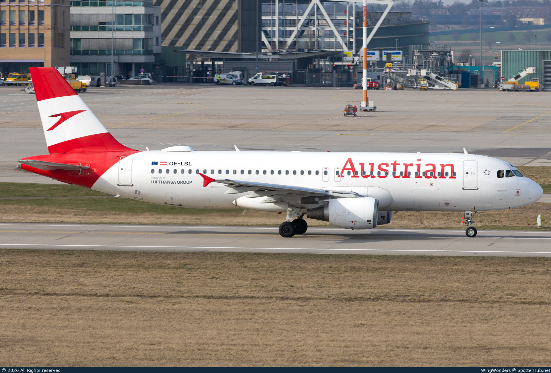 Photo of OE-LBL - Airbus A320-214 operated by Austrian Airlines