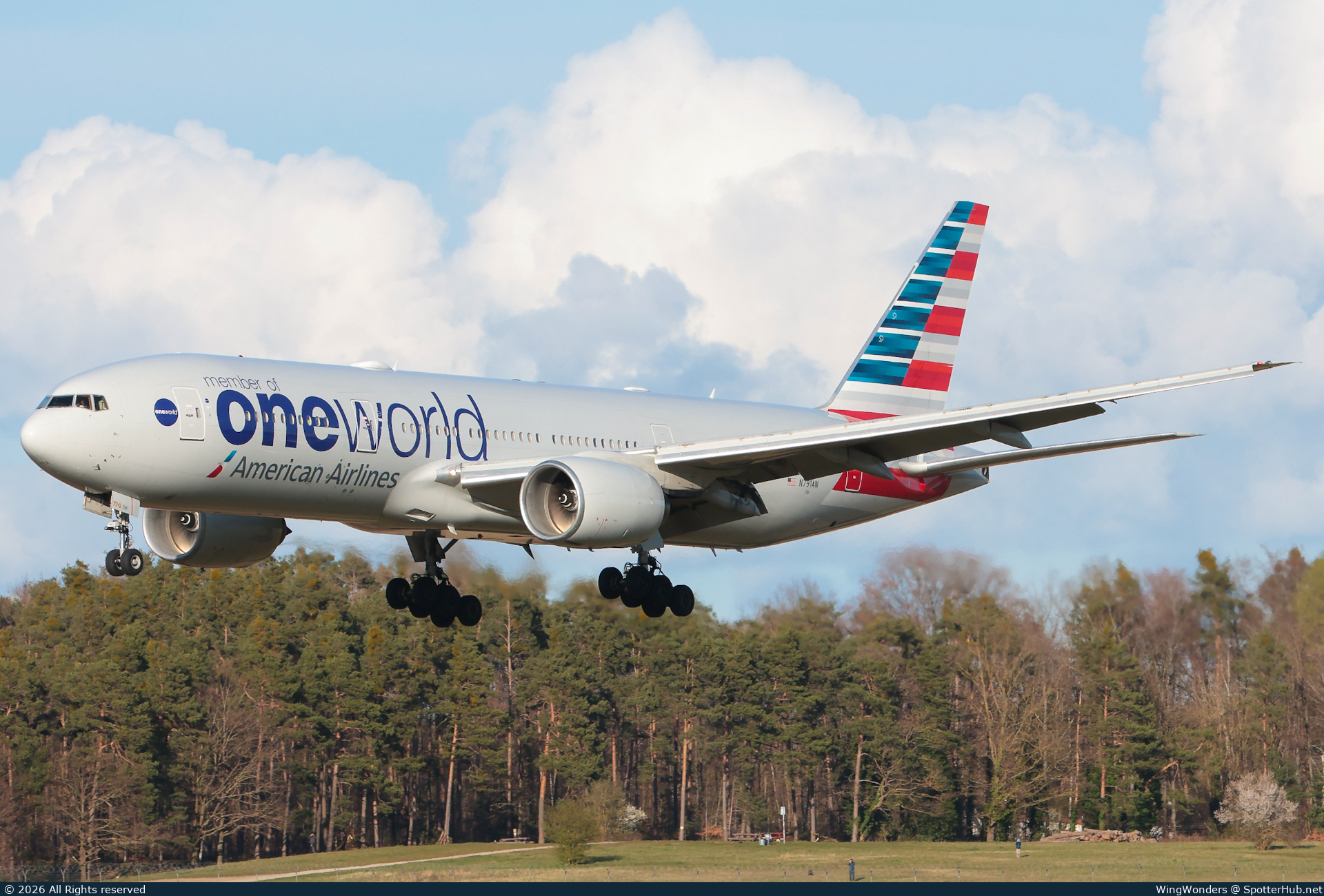 Photo of N791AN - Boeing 777-223(ER) operated by American Airlines