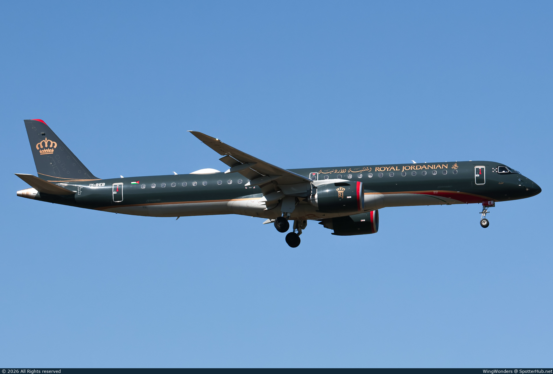 Photo of JY-REB - Embraer ERJ-195-E2 operated by Royal Jordanian Airlines