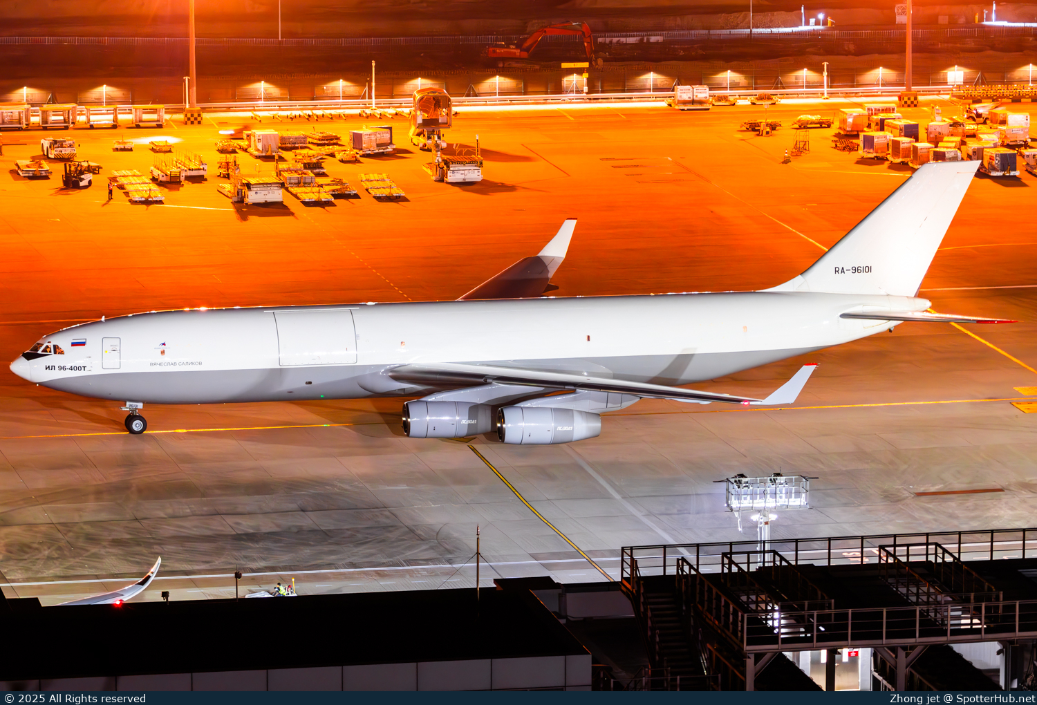 Photo of RA-96101 - Ilyushin Il-96-400T operated by Sky Gates Airlines