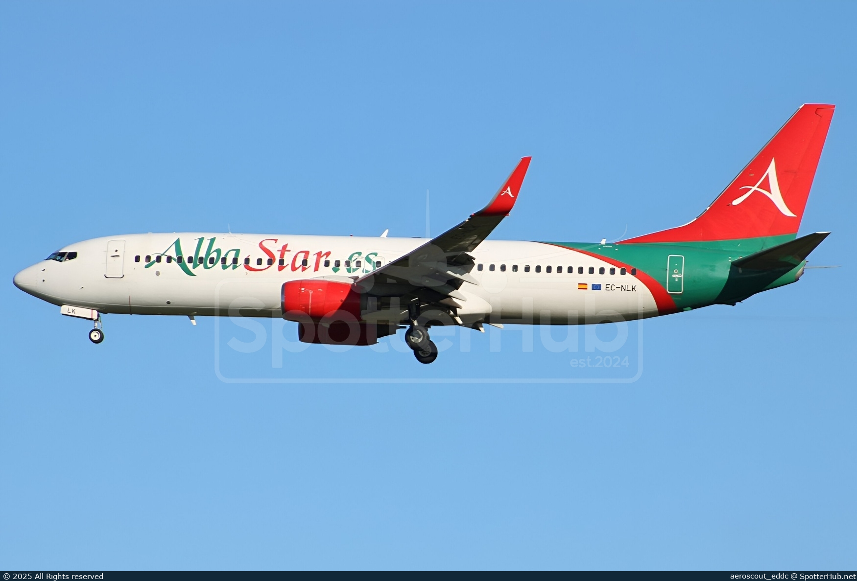 Photo of EC-NLK - Boeing 737-81M operated by AlbaStar