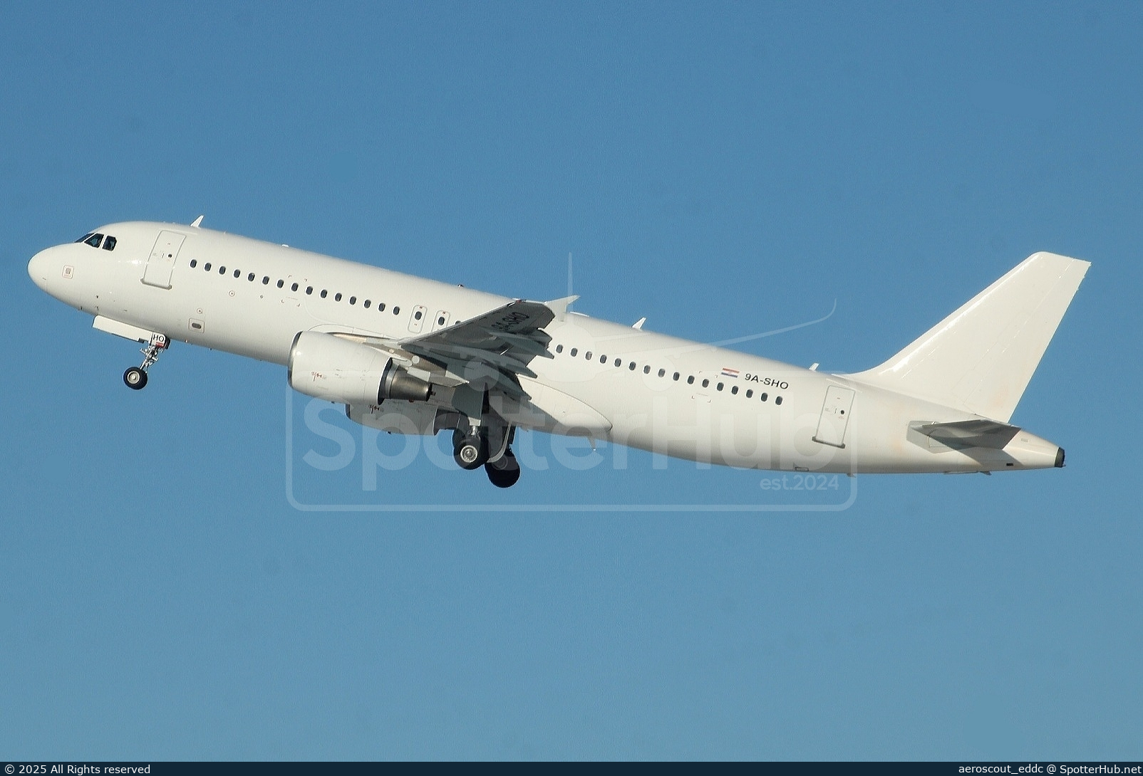 Photo of 9A-SHO - Airbus A320-214 operated by Fly Air41 Airways