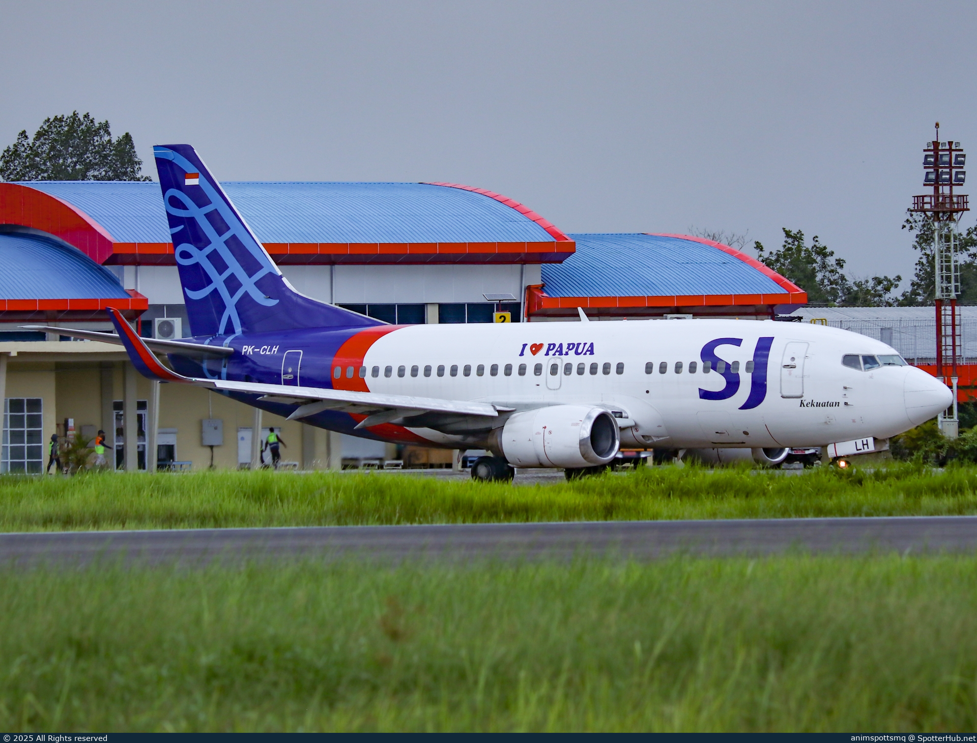 Photo of PK-CLH - Boeing 737-524 operated by Sriwijaya Air
