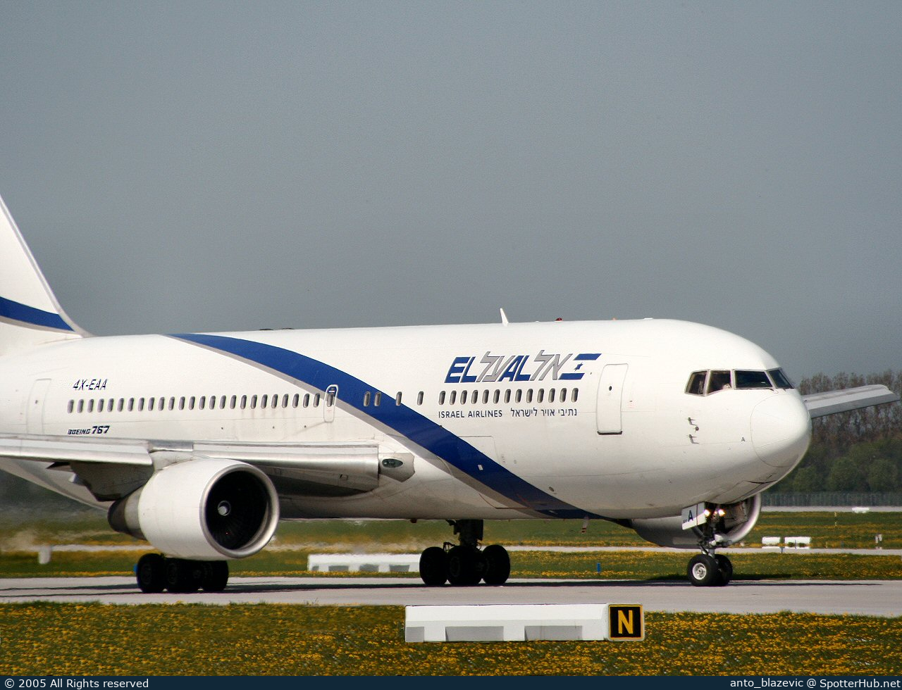 Photo of 4X-EAA - Boeing 767-258 operated by El Al Israel Airlines