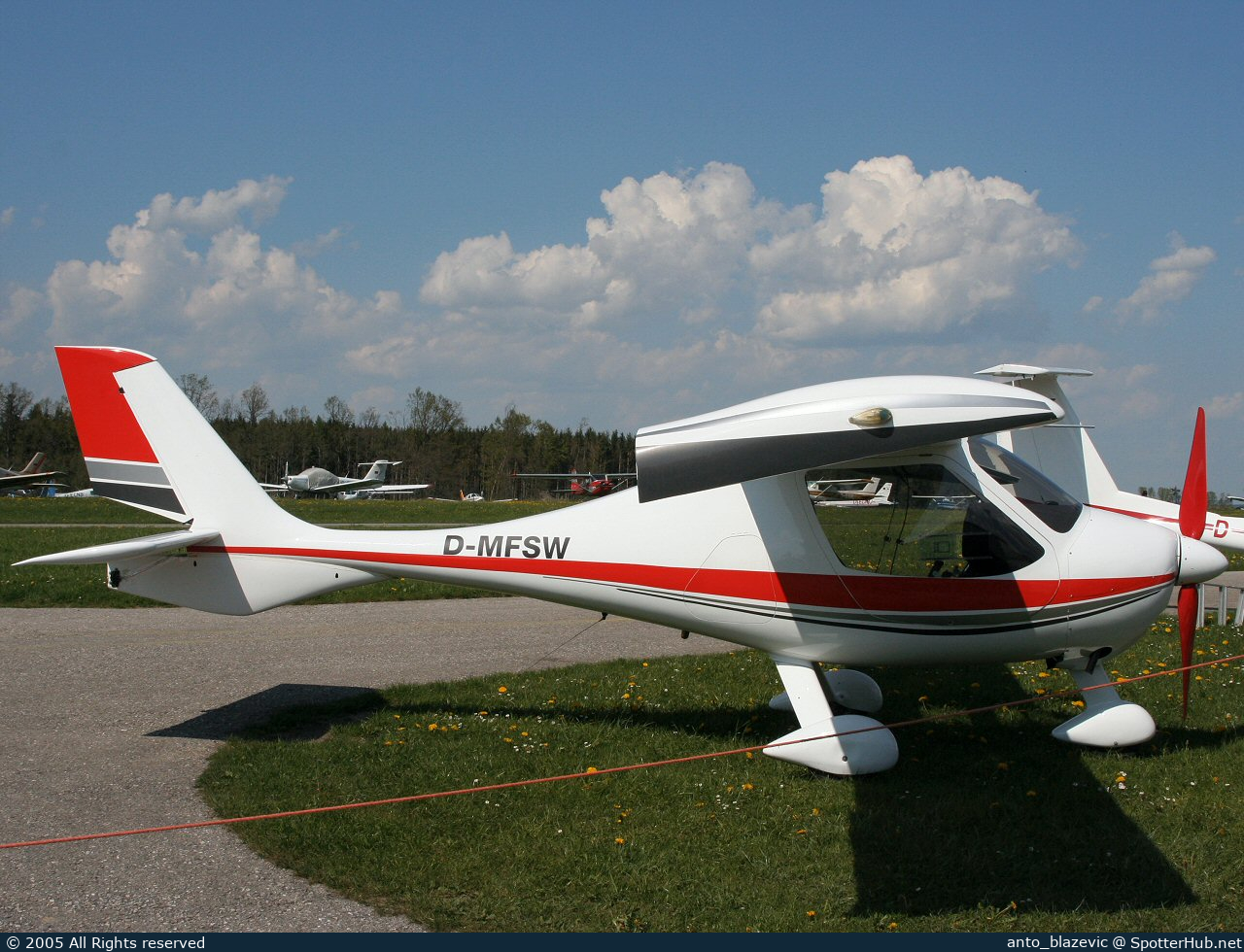 Photo of D-MFSW - Flight Design CT2K operated by Private