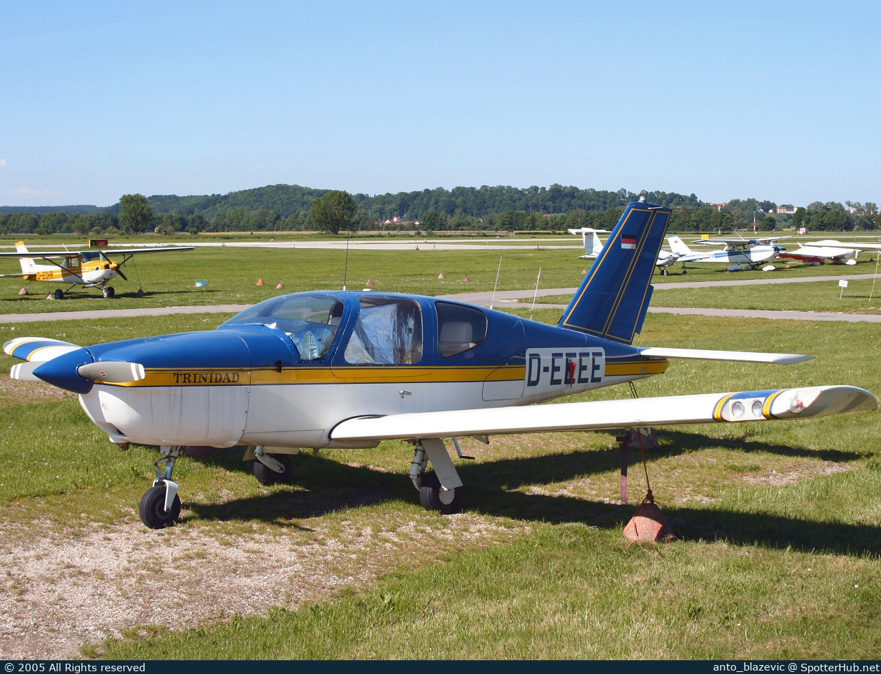 Photo of D-EEEE - SOCATA TB-20 Trinidad operated by Private