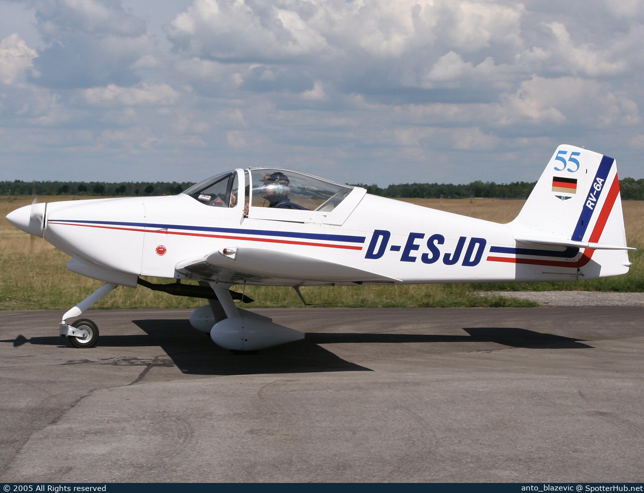 Photo of D-ESJD - Vans RV-6A operated by Private