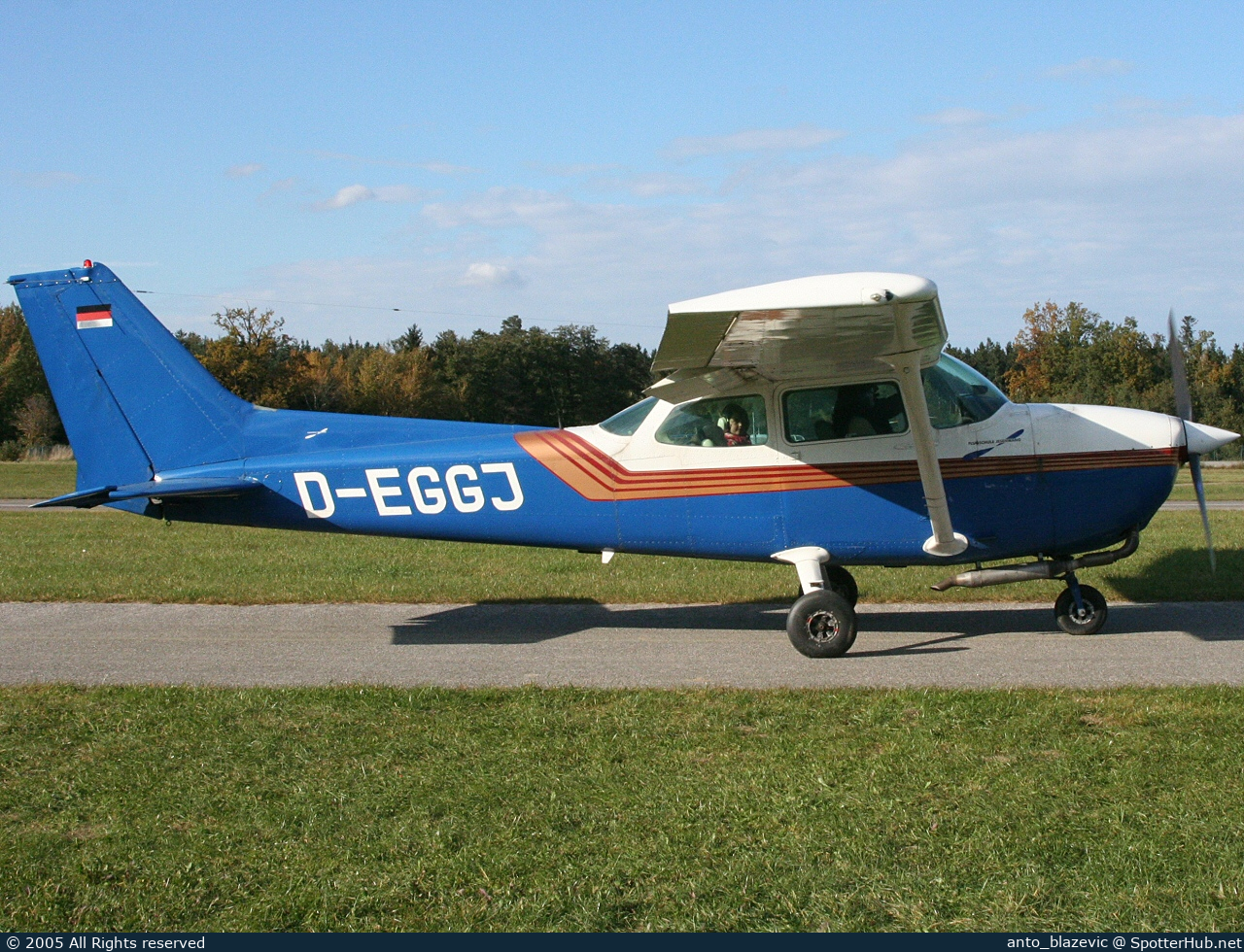 Photo of D-EGGJ - Cessna 172P Skyhawk II operated by Private