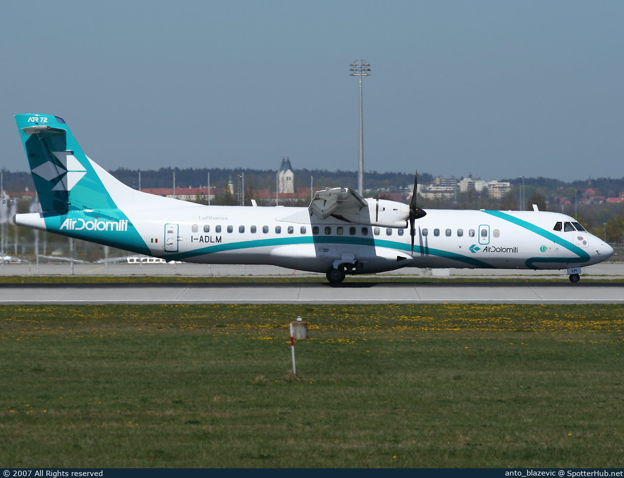 Photo of I-ADLM - ATR 72-500 operated by Air Dolomiti